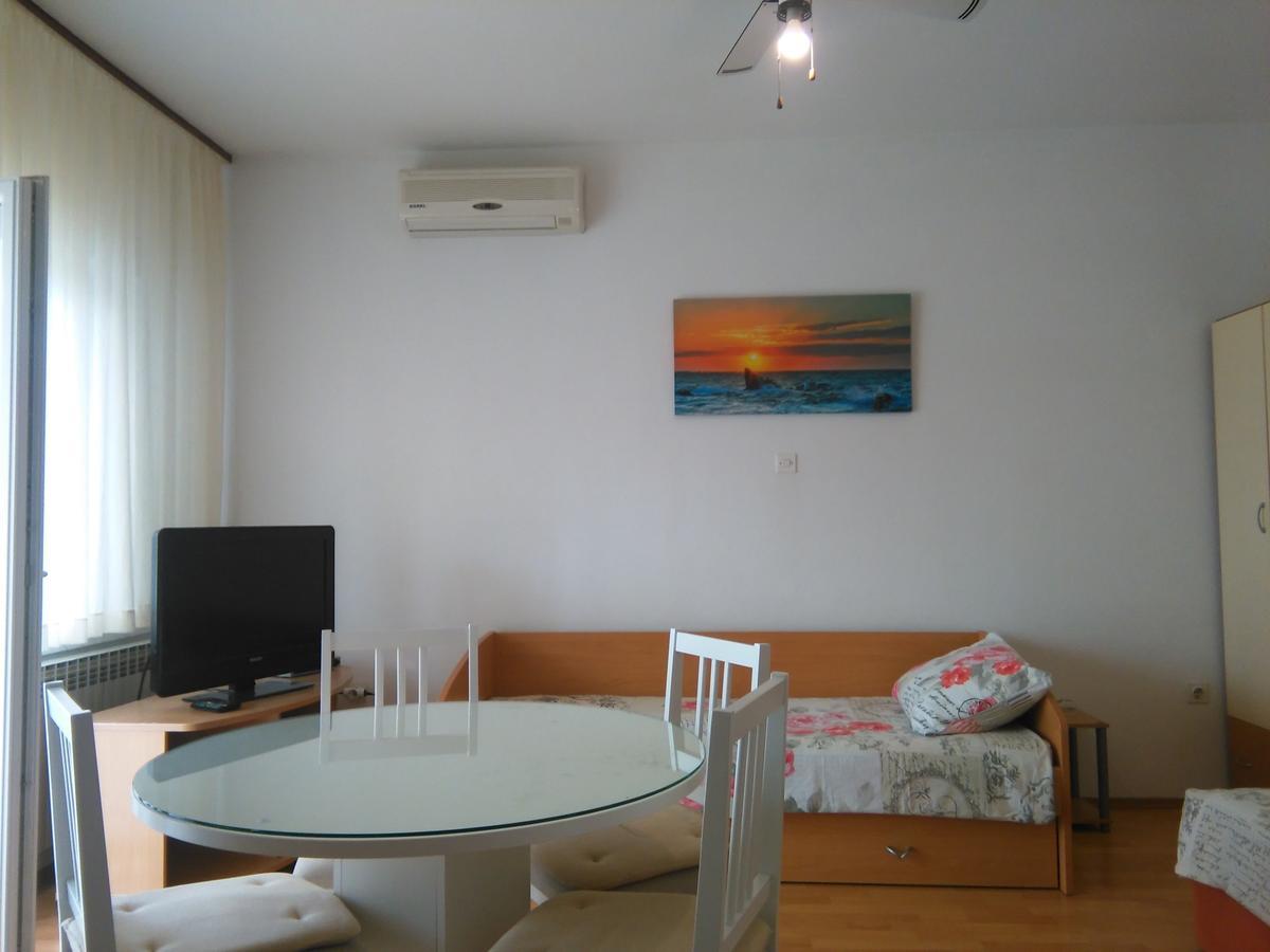 Apartments Silvija ซาดาร์ ภายนอก รูปภาพ